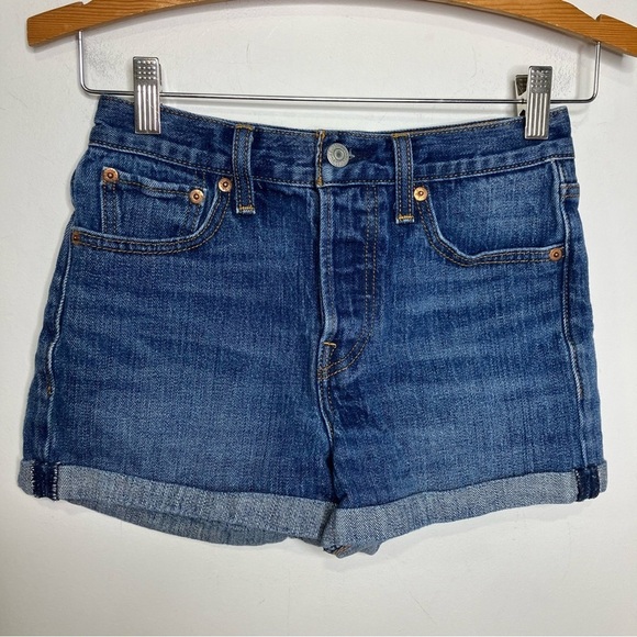 Levi’s shorts made from white oak cone denim size 25 - Picture 1 of 8